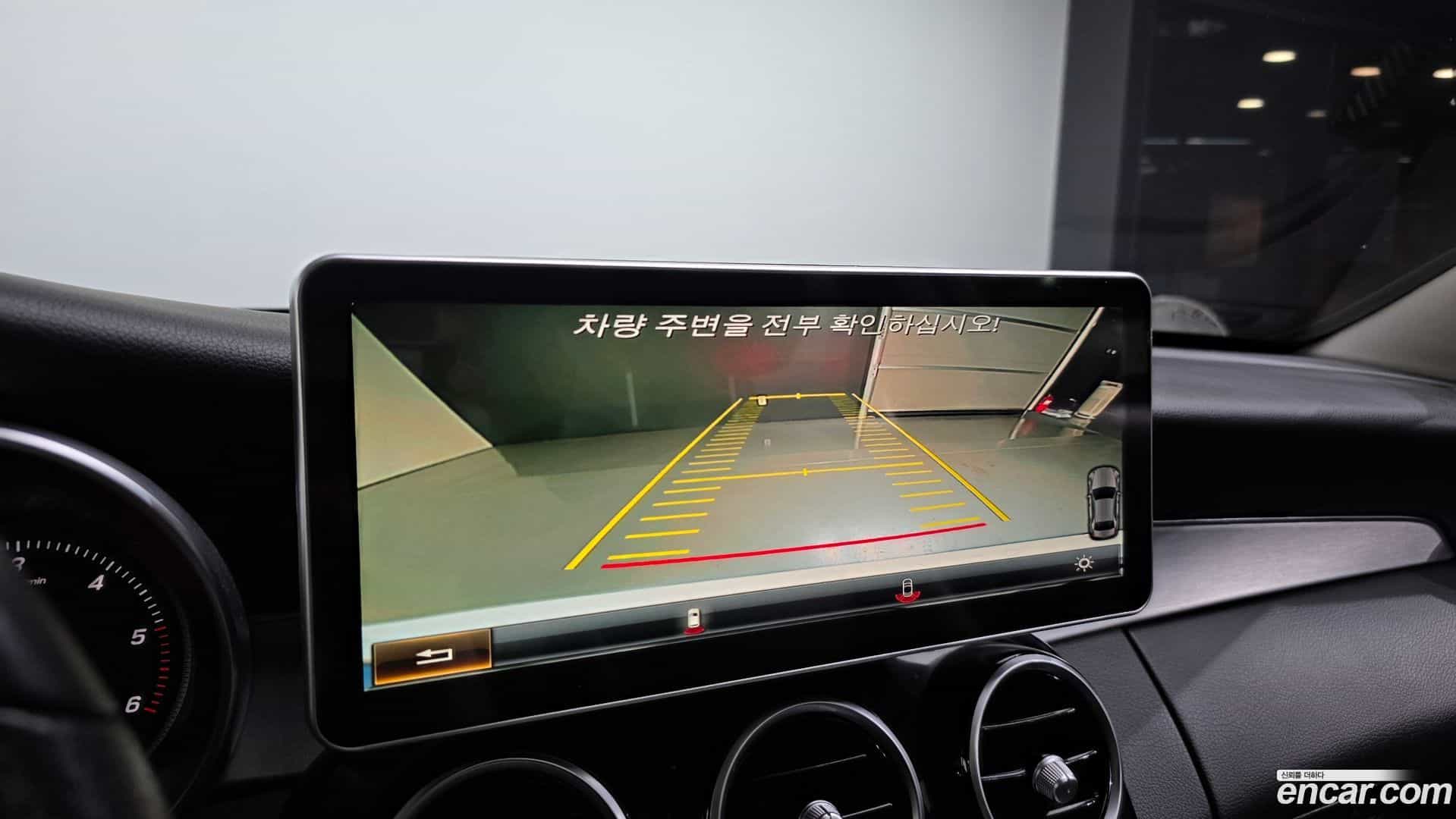 C-Class Mercedes-Benz 2017.0-OPTION-018