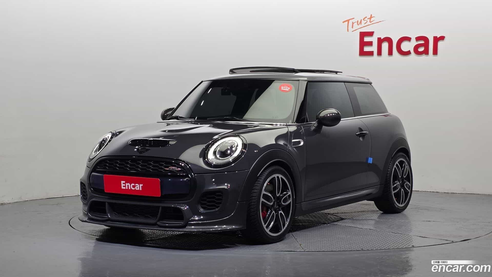 Cooper Mini 2018.3-OUTER-001
