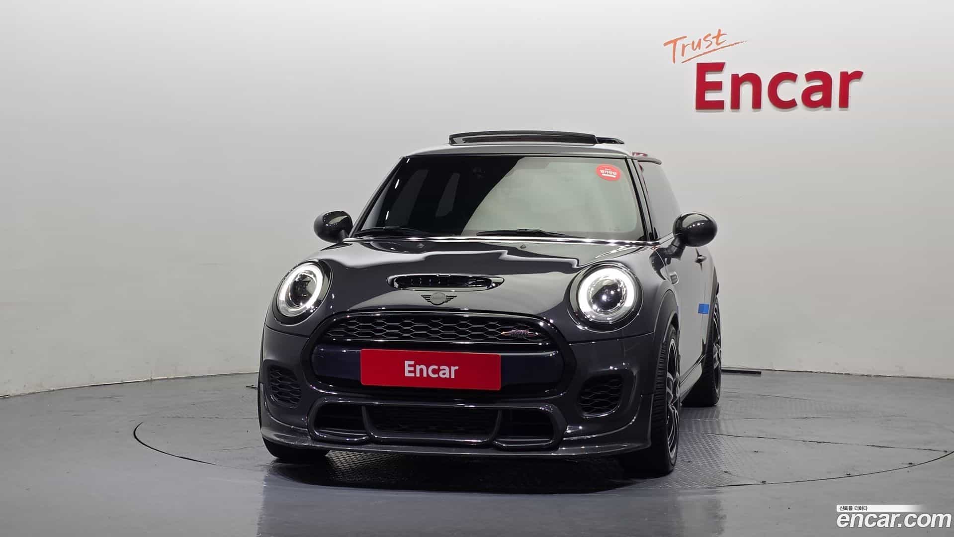Cooper Mini 2018.3-OUTER-003