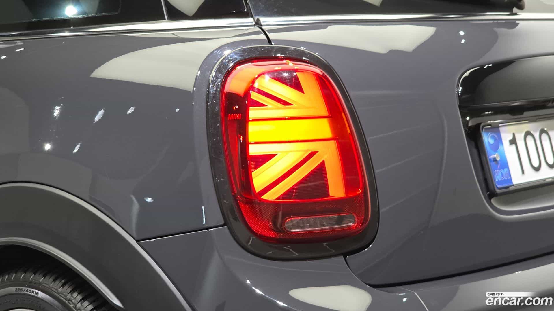 Cooper Mini 2018.3-OUTER-033