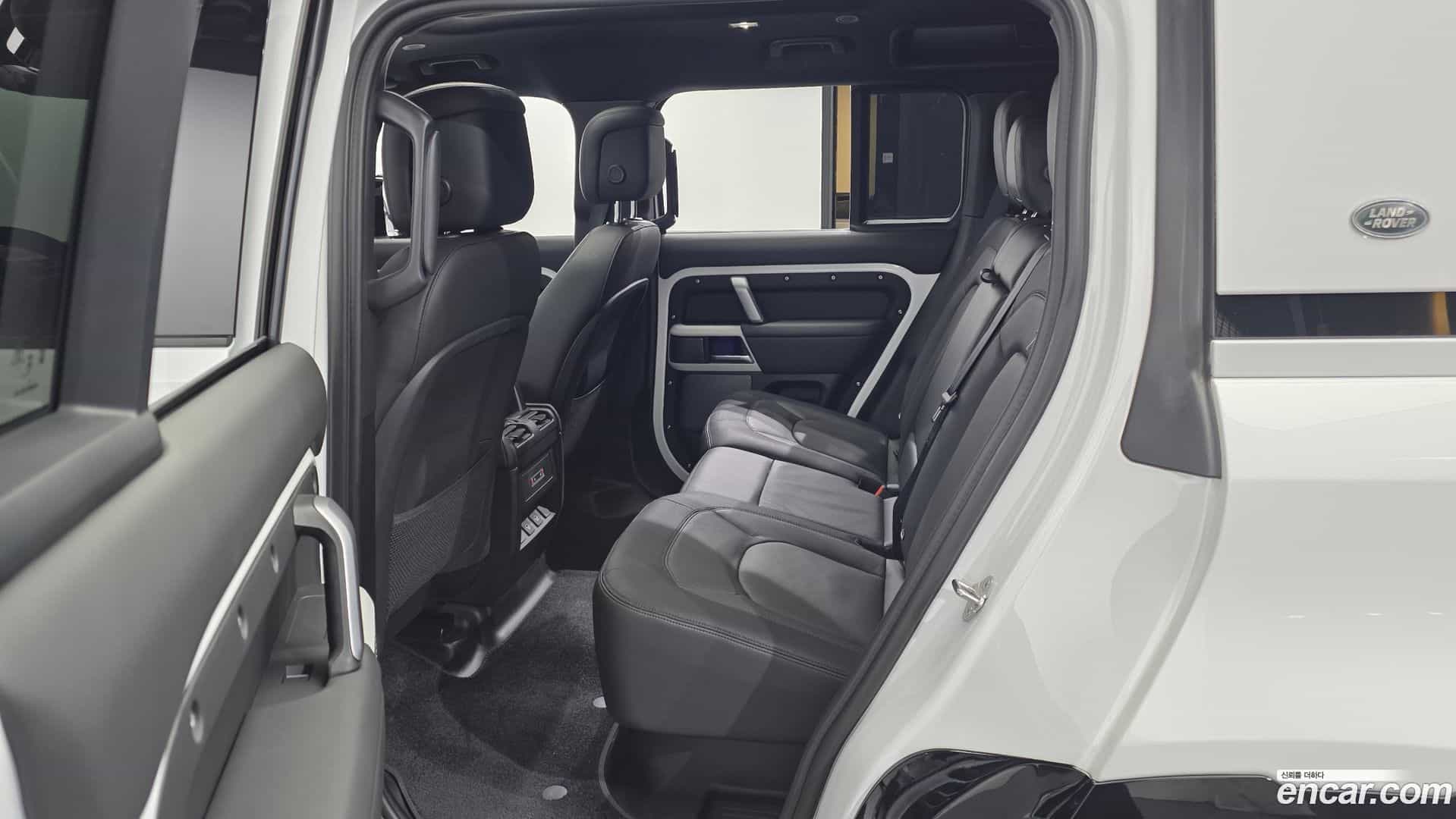 Defender Land Rover 2024.11-OPTION-015