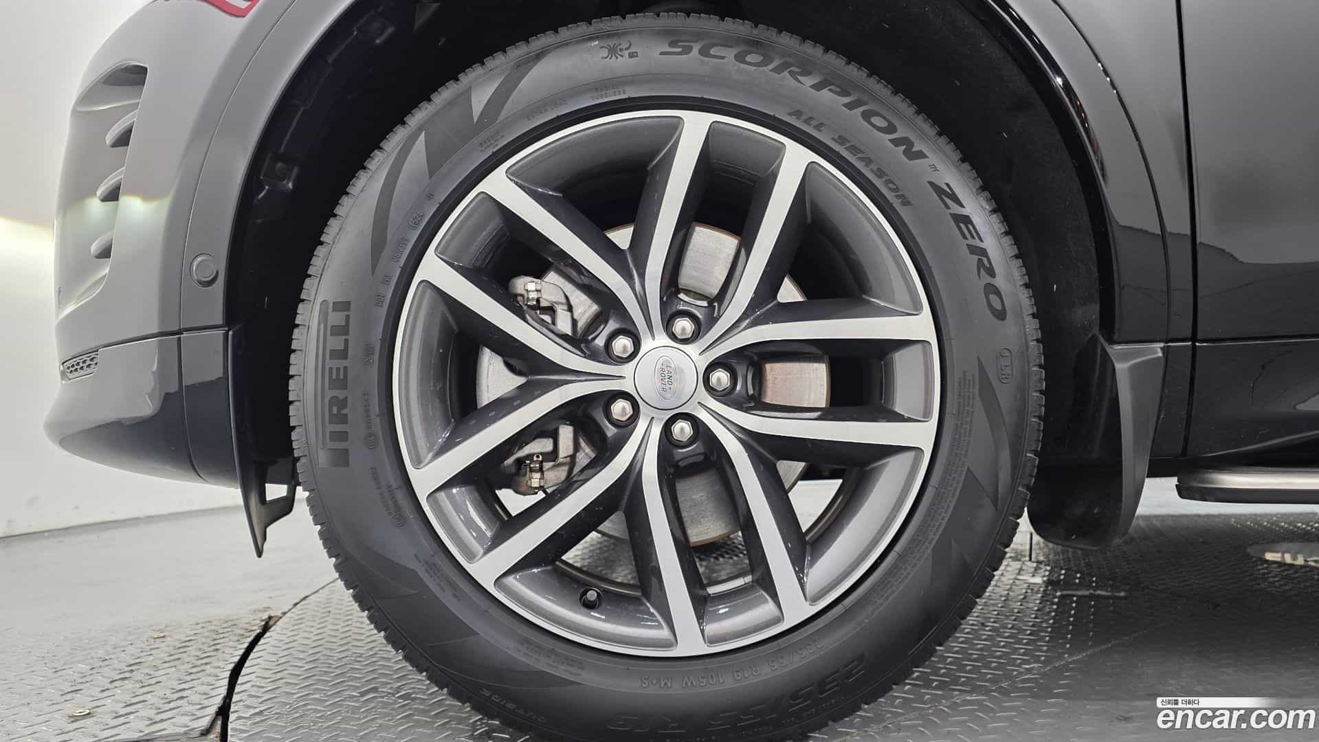 Discovery Sport Land Rover 2024.11-OUTER-005