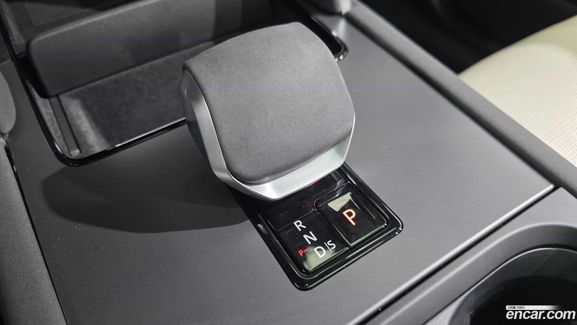 Discovery Sport Land Rover 2024.11-INNER-009