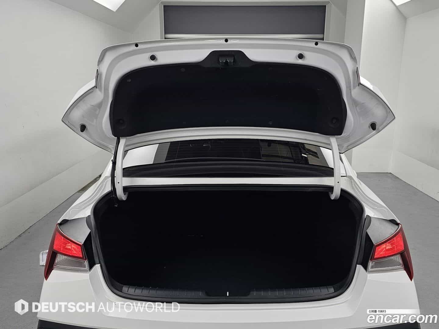 AVANTE Hyundai 2023.3-OPTION-024