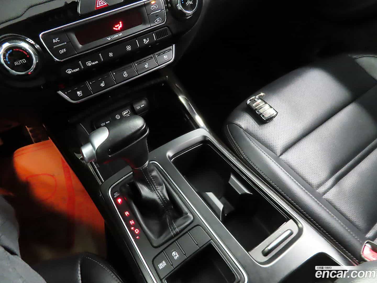 Sorento Kia 2020.2-INNER-009