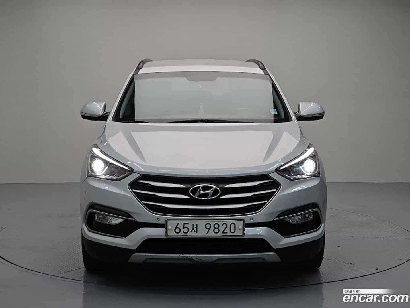 Santafe Hyundai 2017.4-OUTER-002