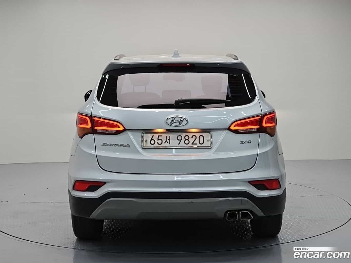 Santafe Hyundai 2017.4-OUTER-003