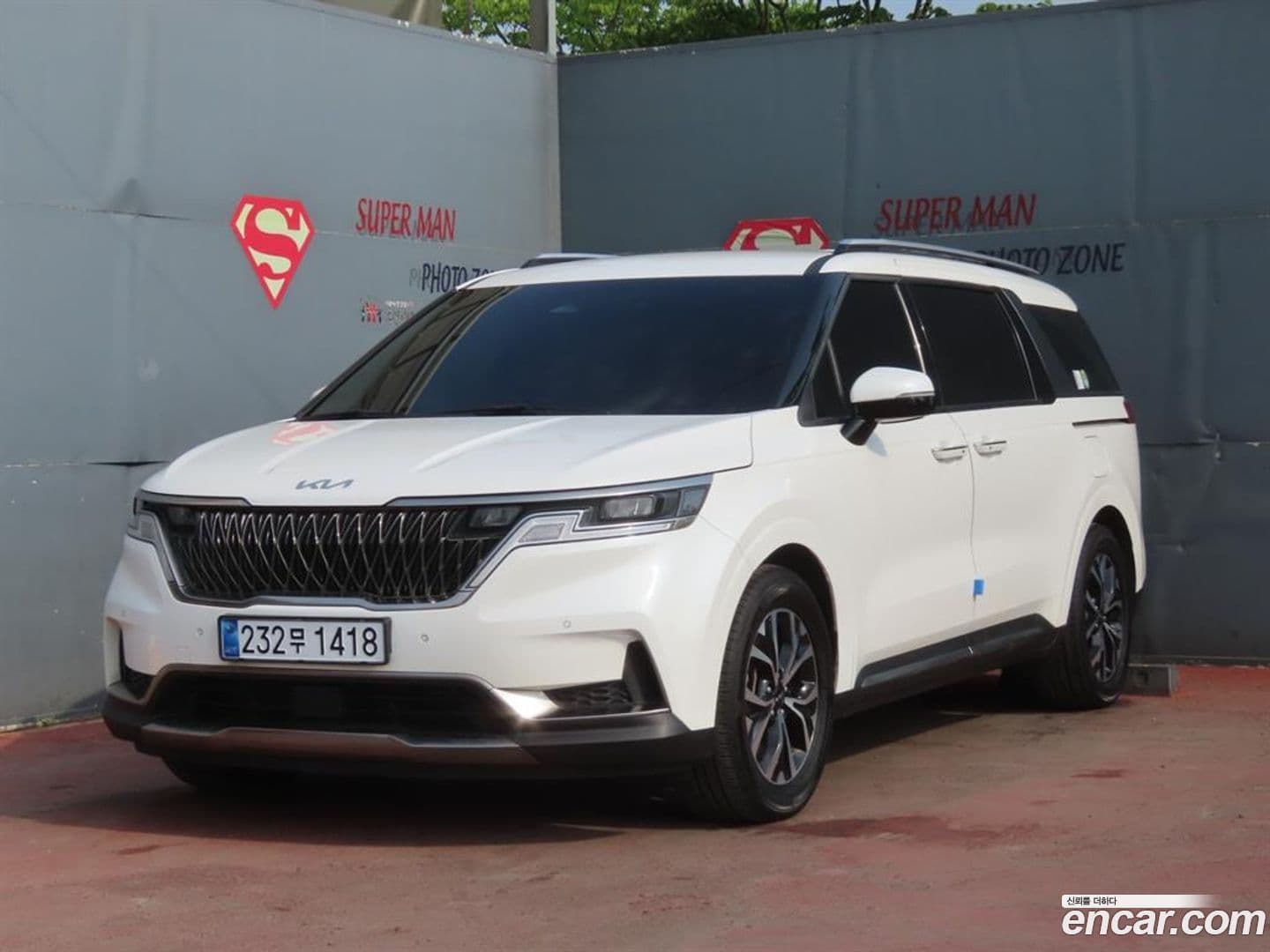 Main__Slider__Photo:Canival Kia 2022.4-0