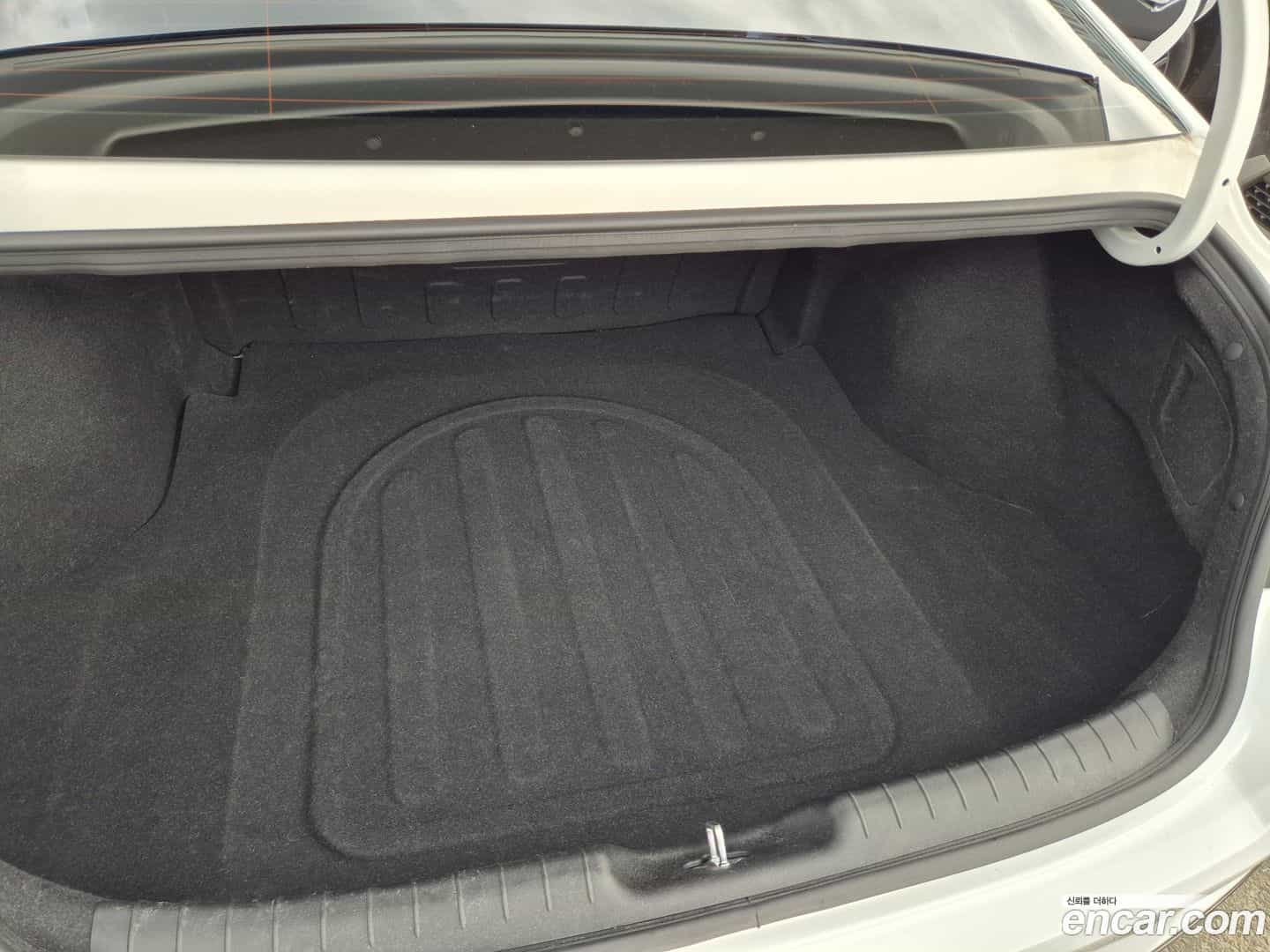 AVANTE Hyundai 2022.5-INNER-009