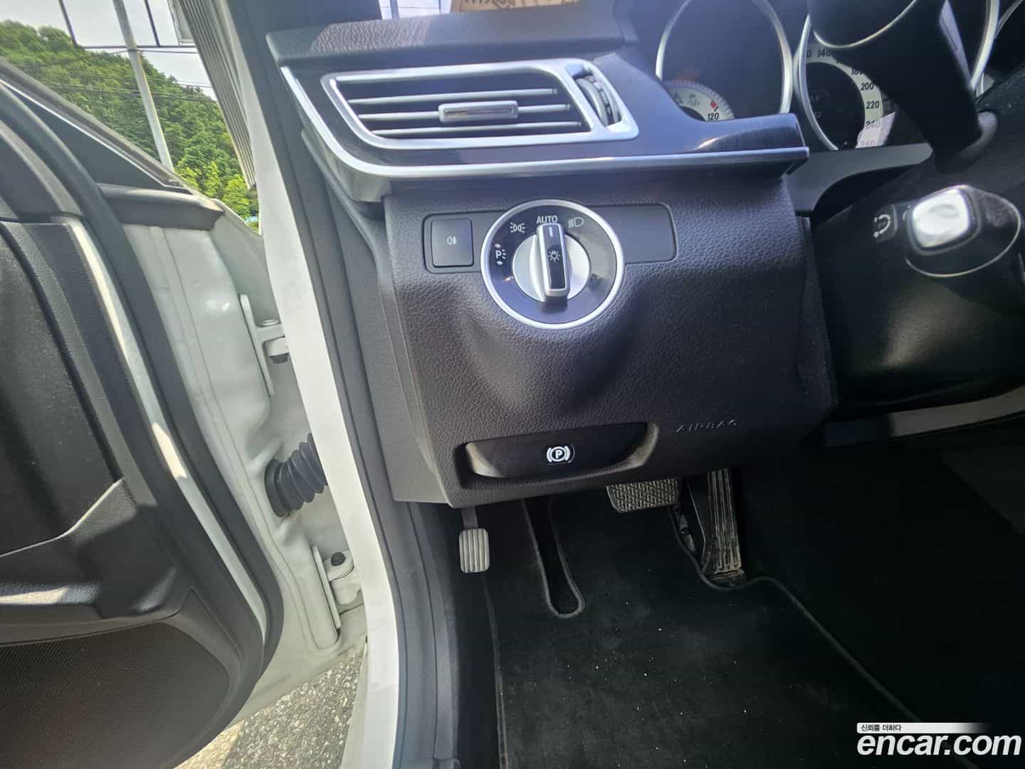 E-Class Mercedes-Benz 2015.5-OPTION-019