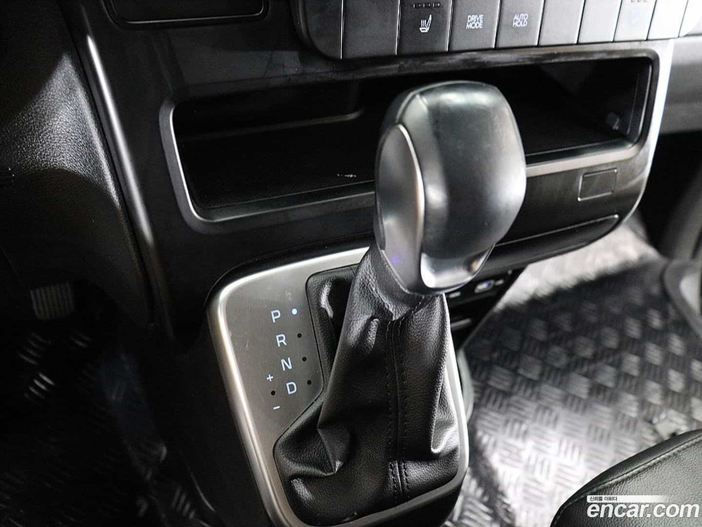 Staria Hyundai 2022.1-INNER-008