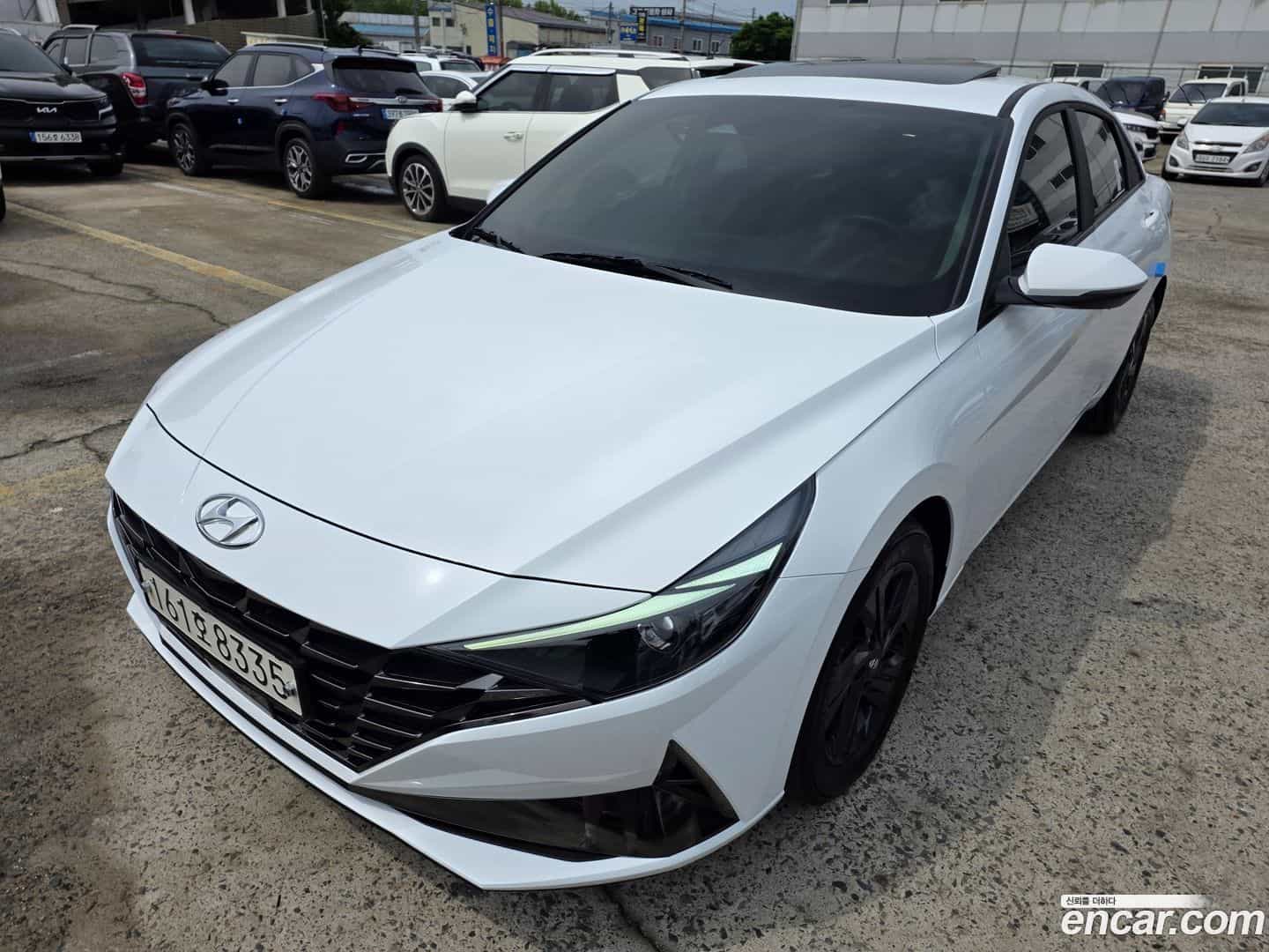AVANTE Hyundai 2022.3-OUTER-001
