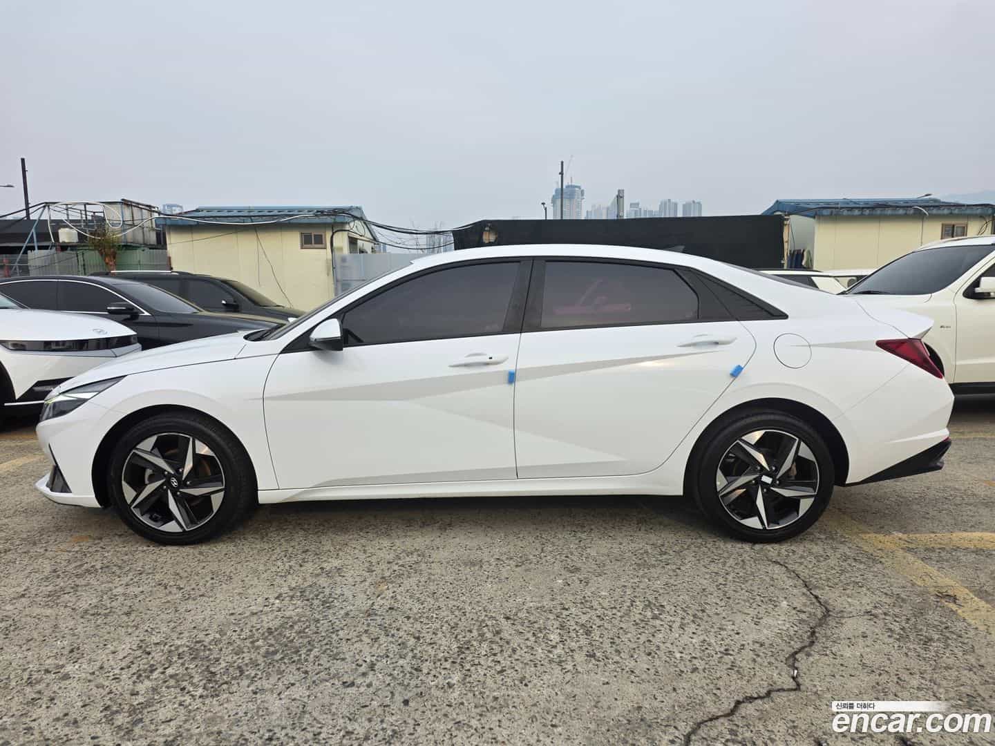AVANTE Hyundai 2022.2-OUTER-004