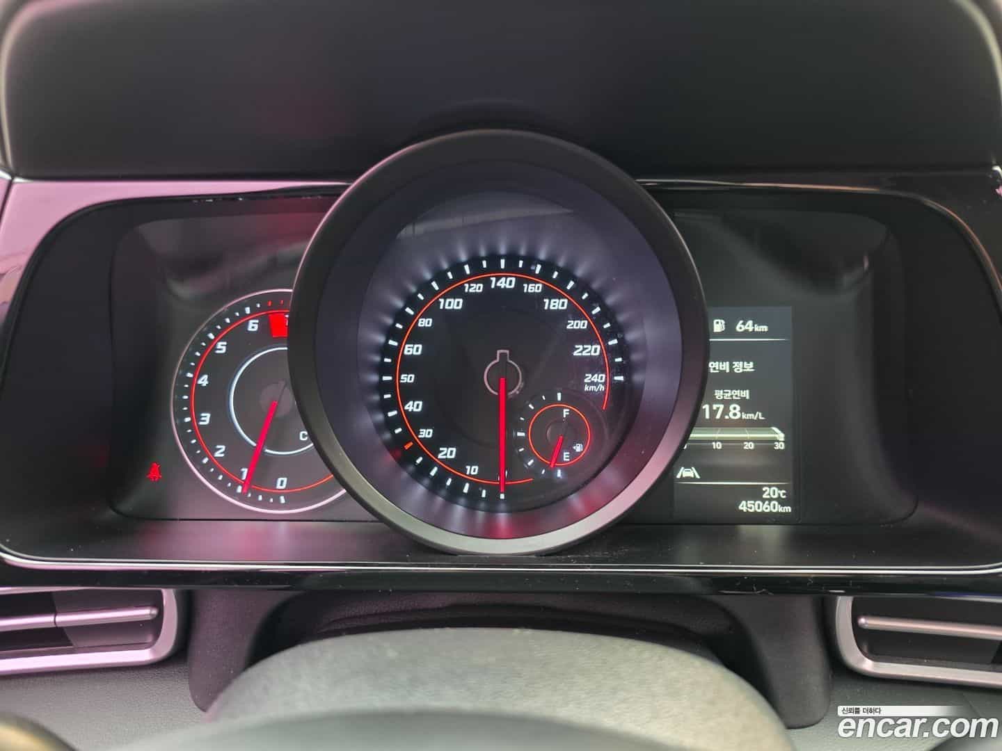 AVANTE Hyundai 2022.2-INNER-008