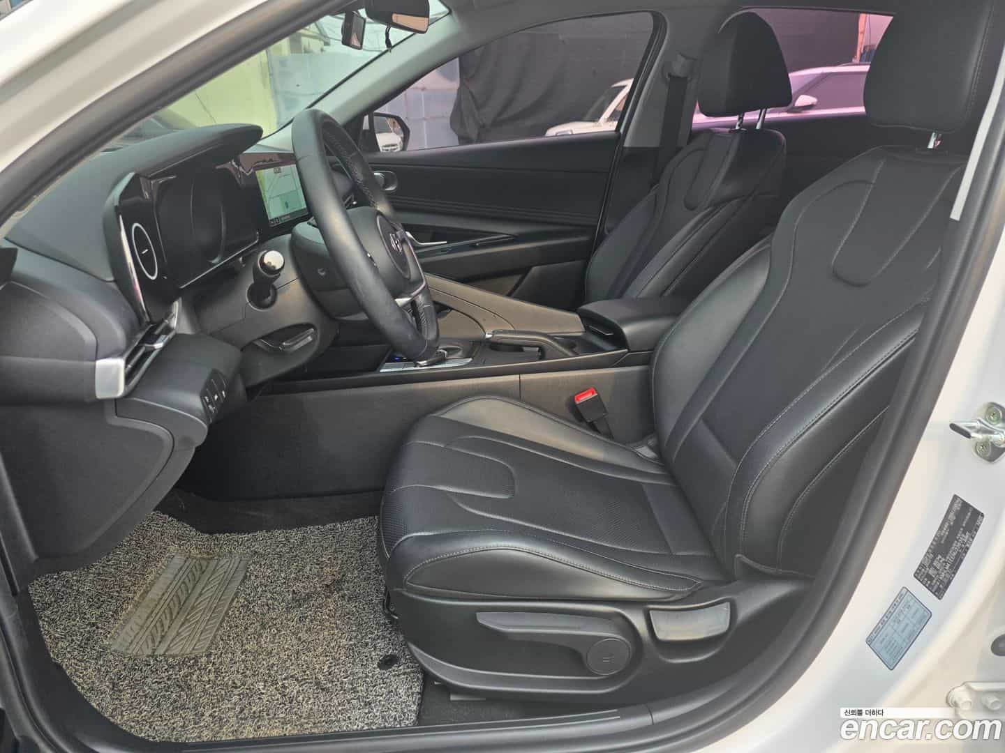 AVANTE Hyundai 2022.2-OPTION-015