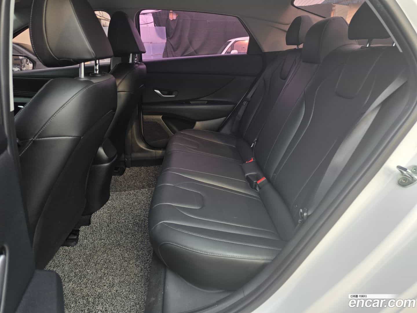 AVANTE Hyundai 2022.2-OPTION-016
