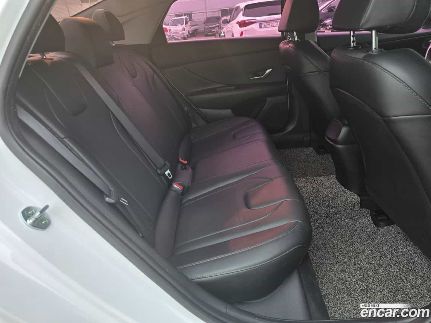 AVANTE Hyundai 2022.2-OPTION-017