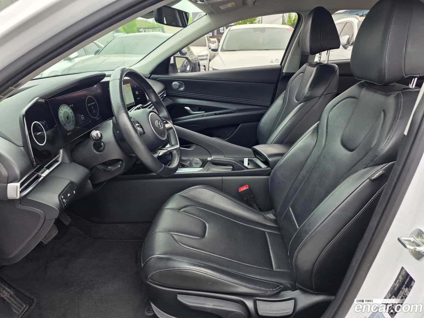 AVANTE Hyundai 2021.6-OPTION-017