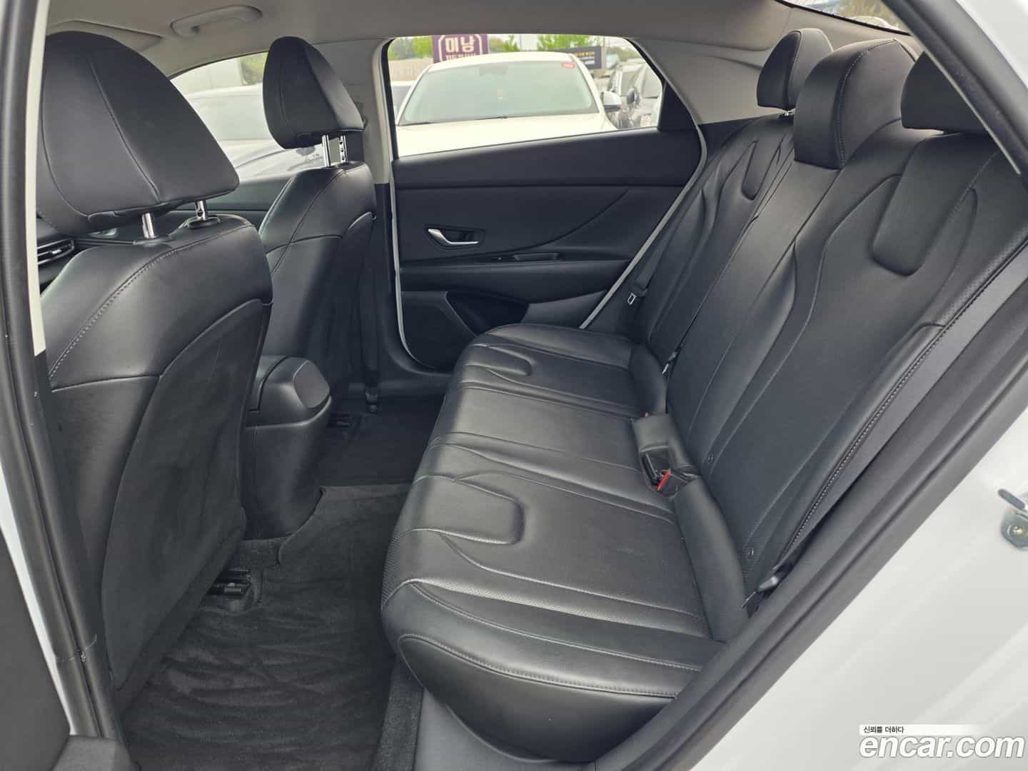 AVANTE Hyundai 2021.6-OPTION-018
