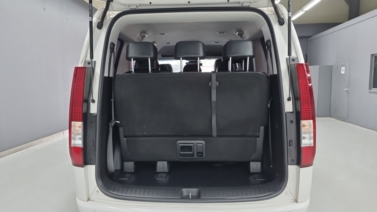 Staria Hyundai 2021.4-OPTION-022