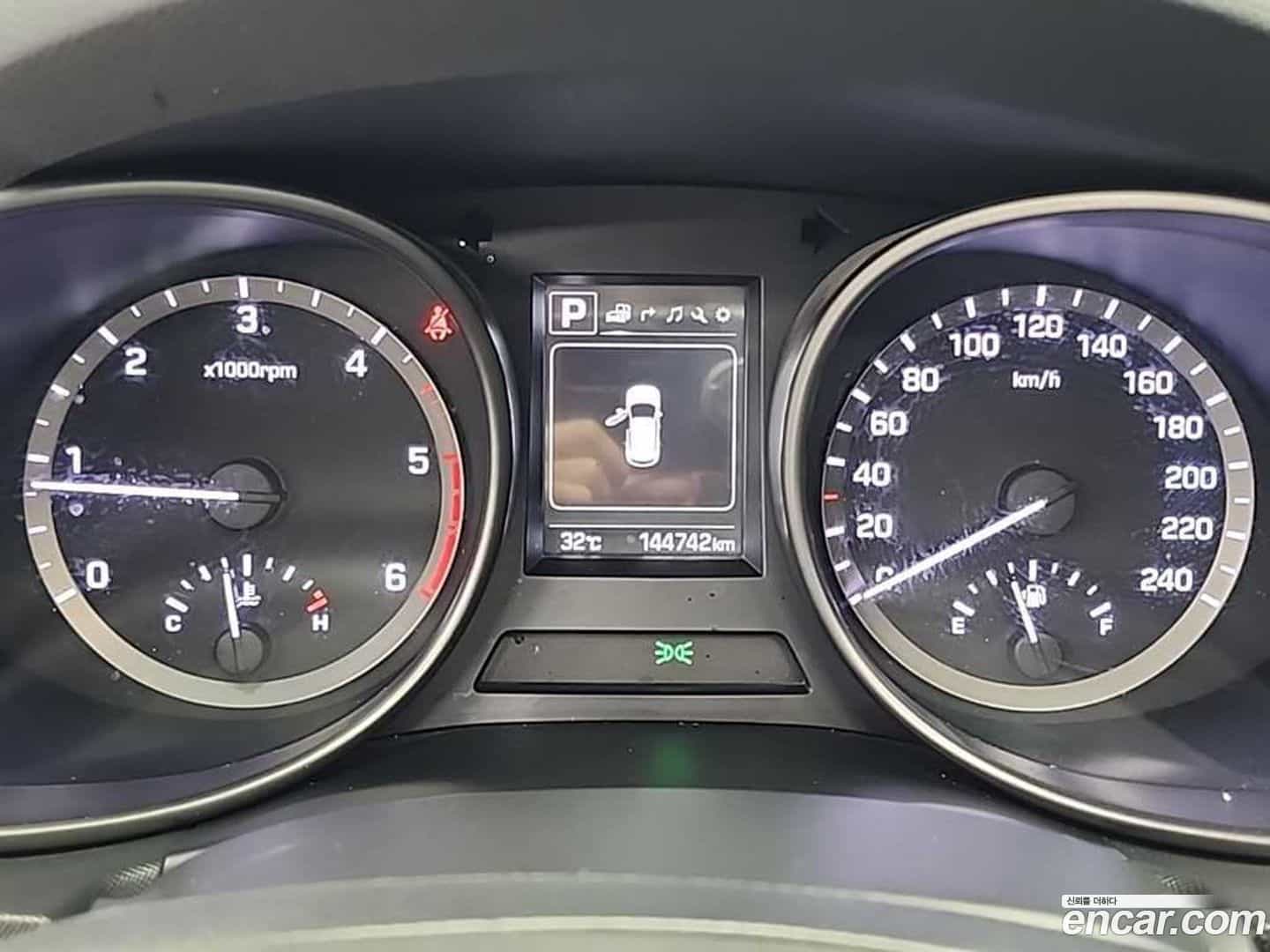 Santafe Hyundai 2016.3-OUTER-006