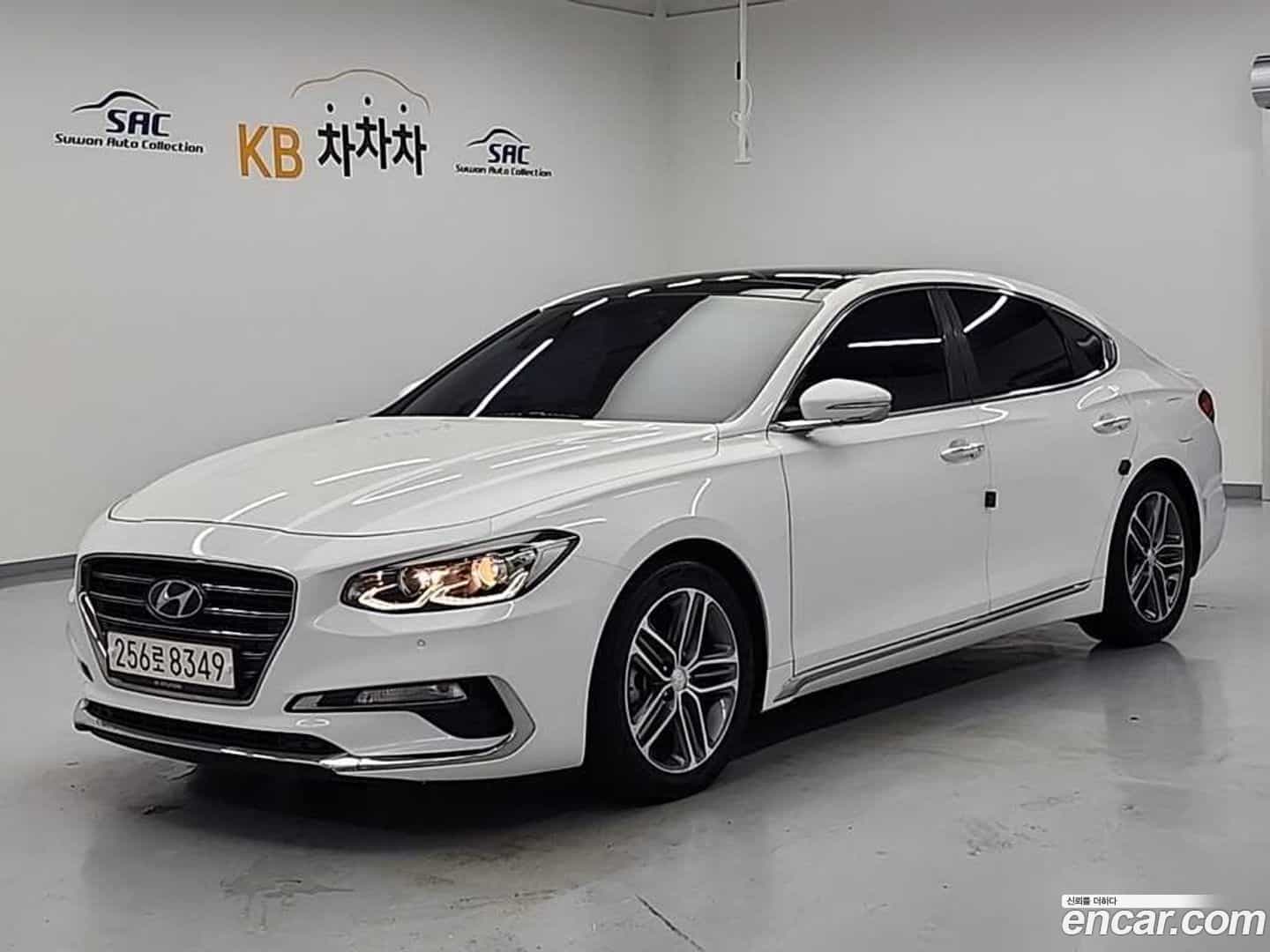 Grandeur Hyundai 2017.2-OUTER-001