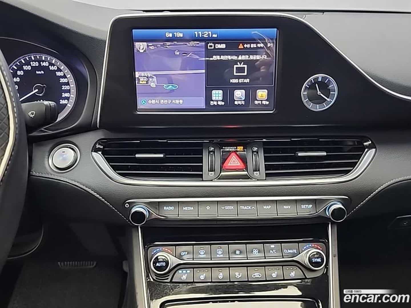 Grandeur Hyundai 2017.2-INNER-010