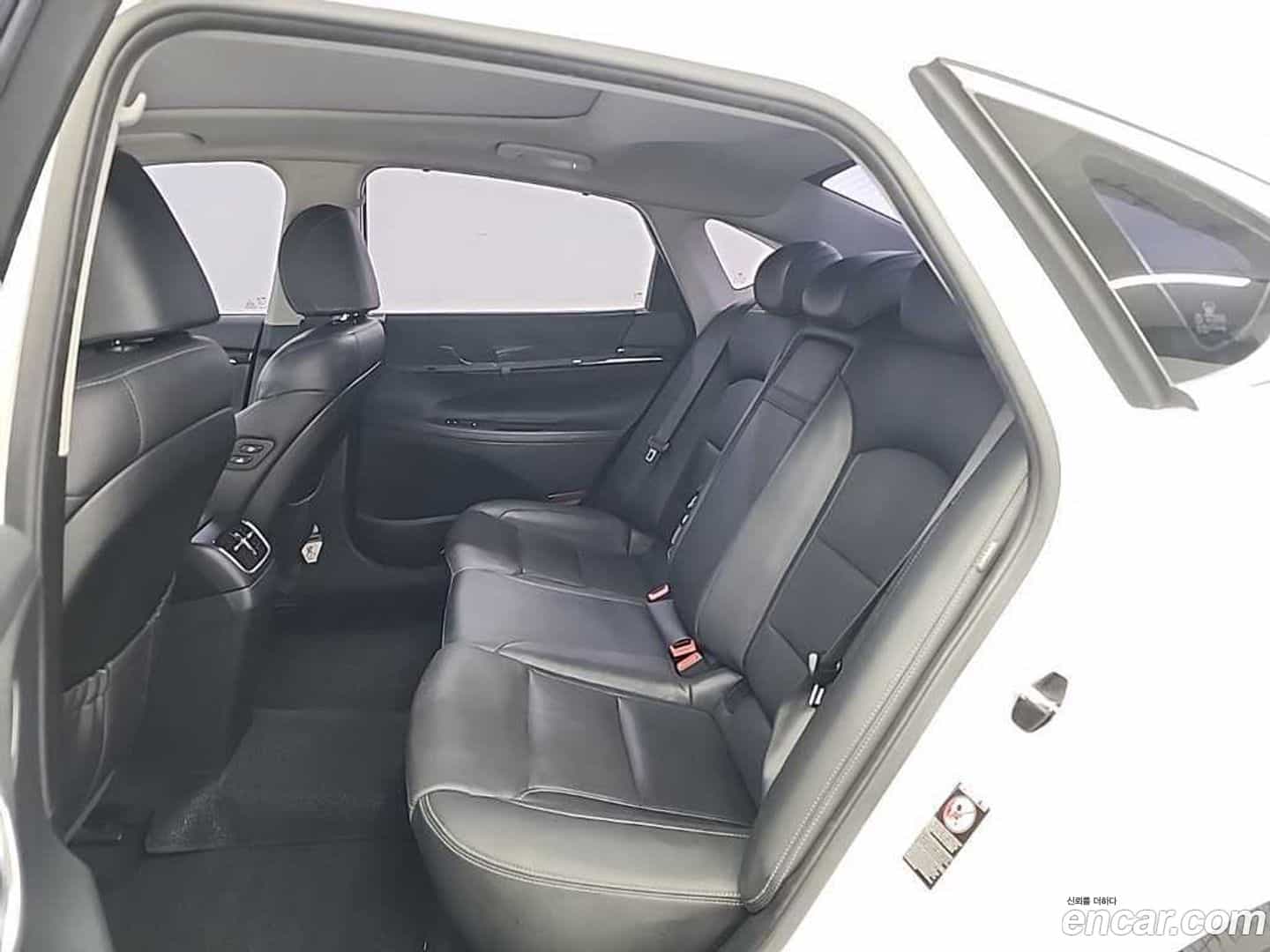 Grandeur Hyundai 2017.2-OPTION-016
