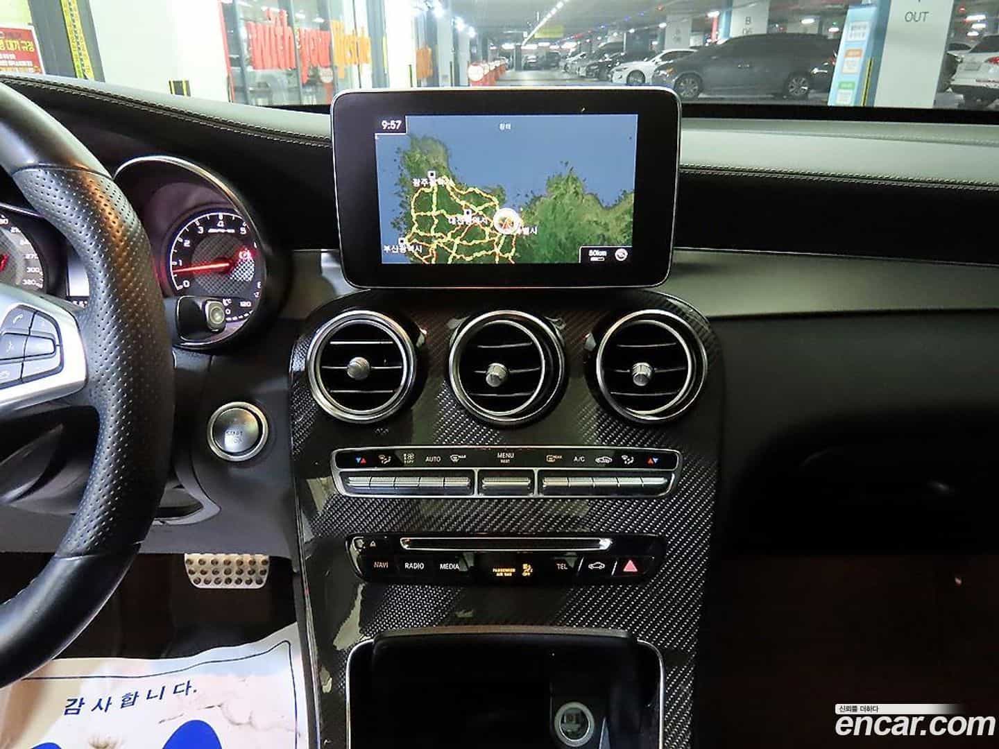 GLC-Class Mercedes-Benz 2018.11-OPTION-015