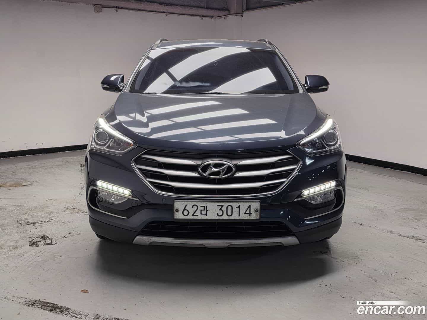 Santafe Hyundai 2015.8-OUTER-003