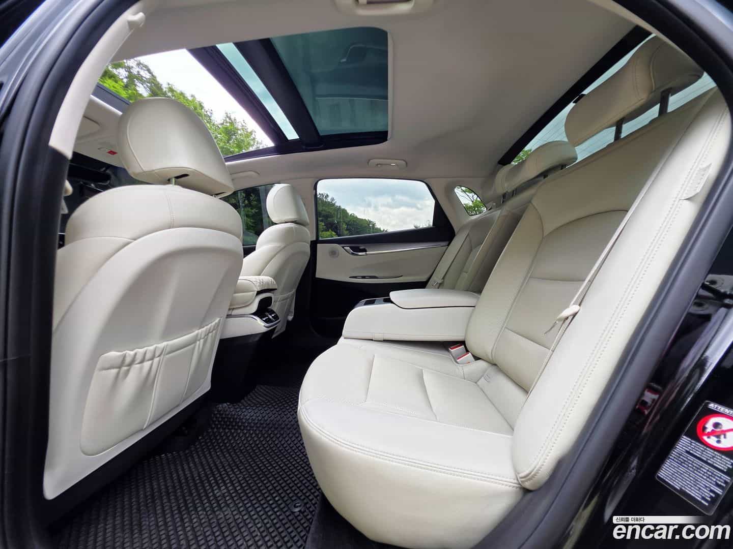 Grandeur Hyundai 2021.11-INNER-010