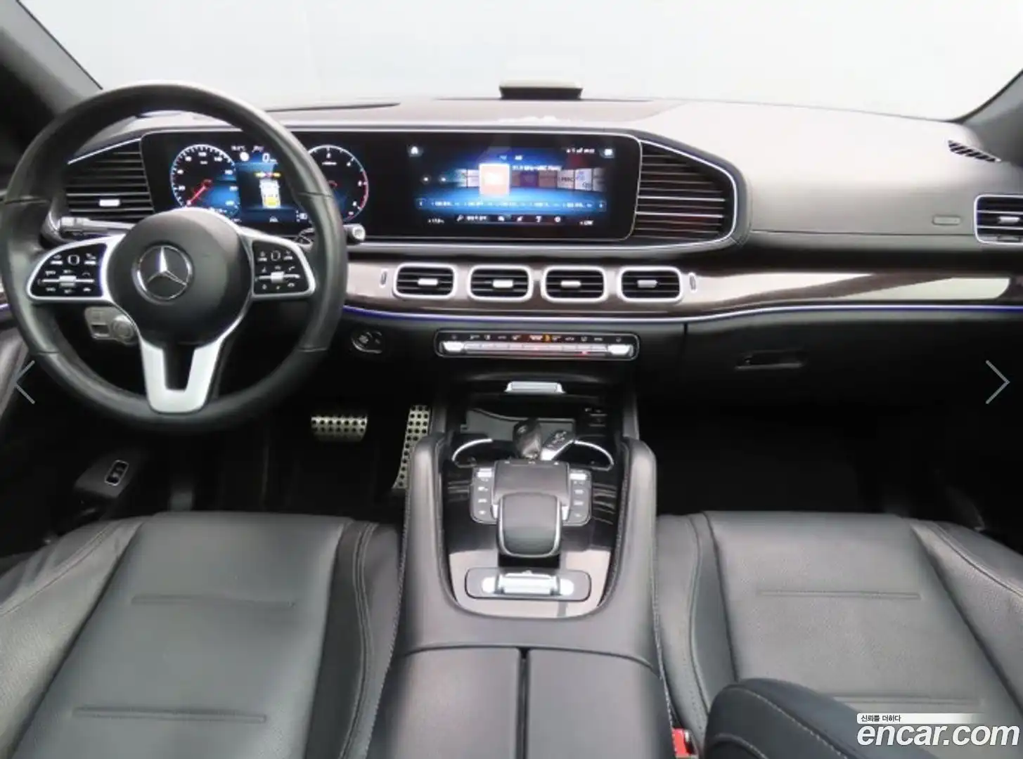 GLE-Class Mercedes-Benz 2022.6-INNER-008