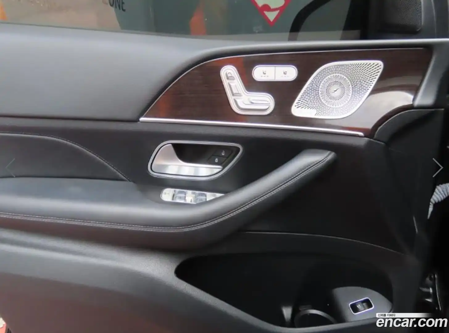 GLE-Class Mercedes-Benz 2022.6-OPTION-017
