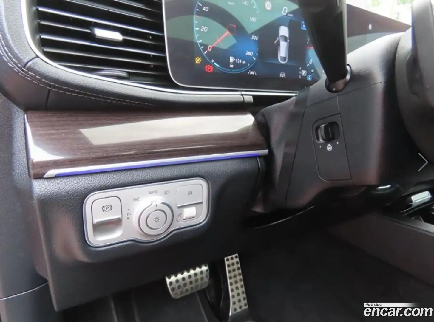 GLE-Class Mercedes-Benz 2022.6-OPTION-018