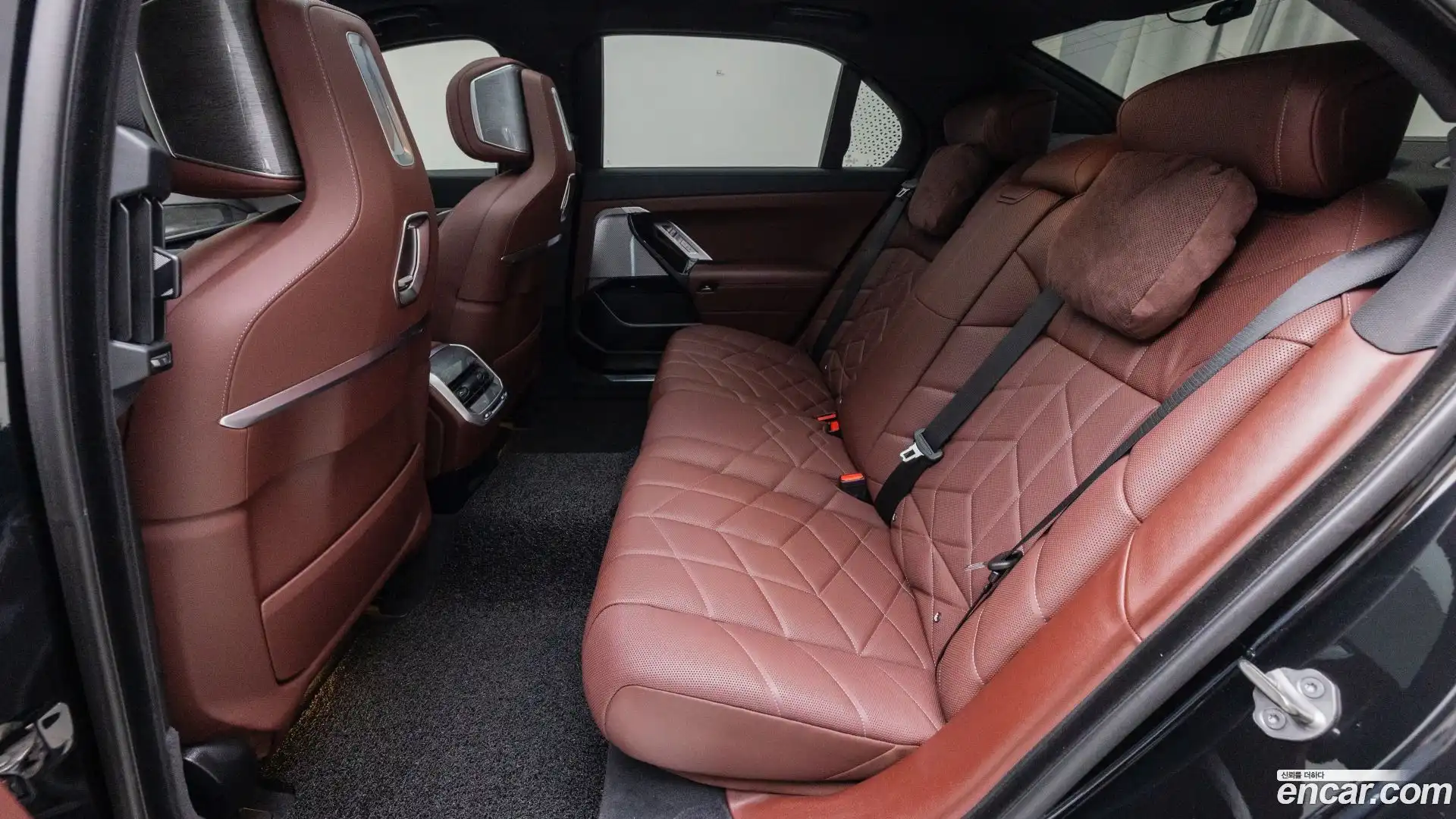 7-Series BMW 2024.2-OPTION-015