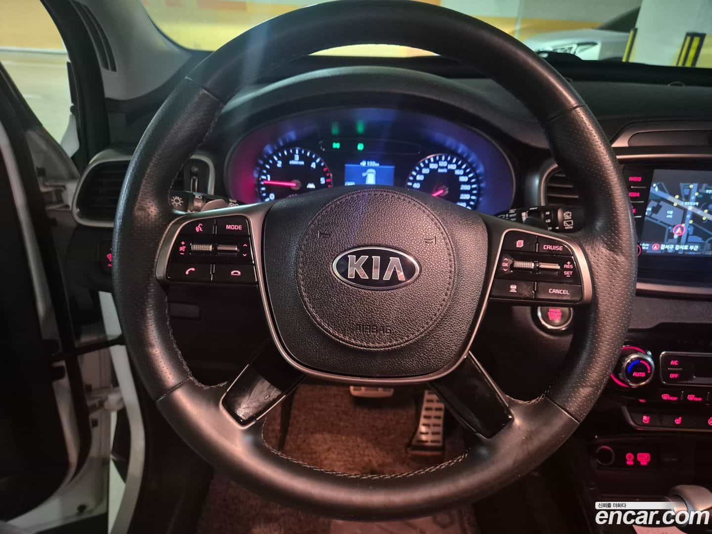 Sorento Kia 2019.6-OPTION-018
