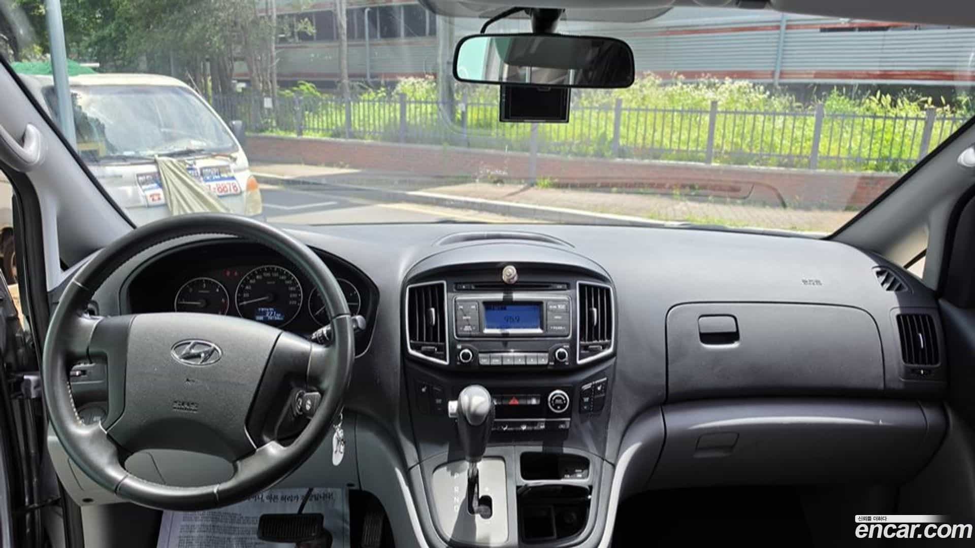 Starex Hyundai 2018.2-INNER-007