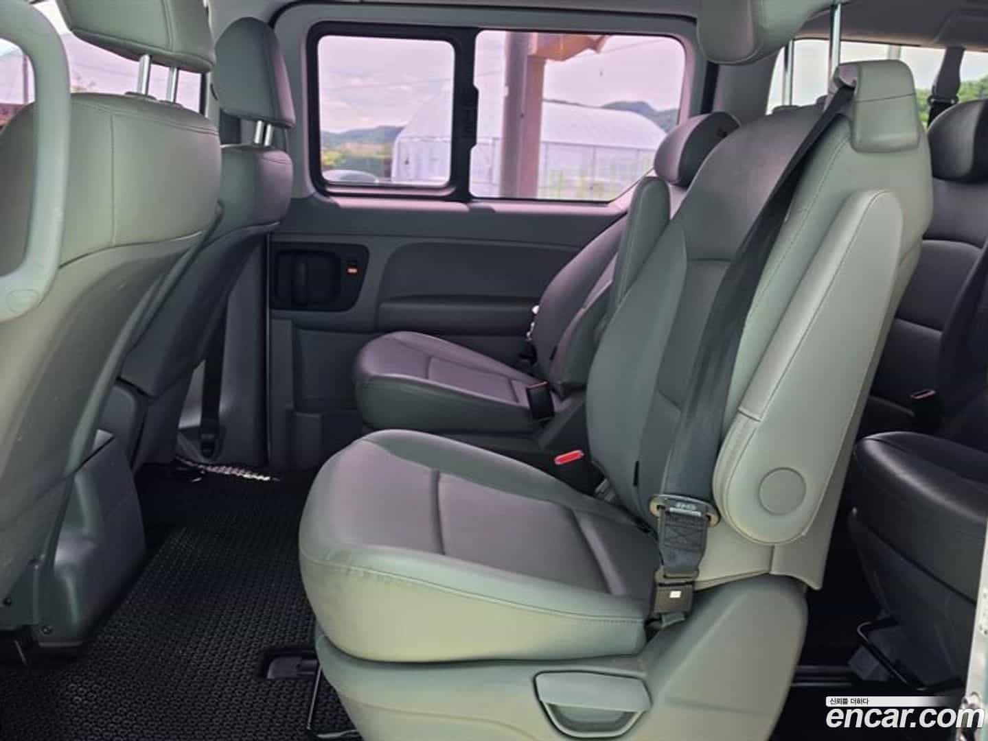 Starex Hyundai 2018.2-OPTION-015