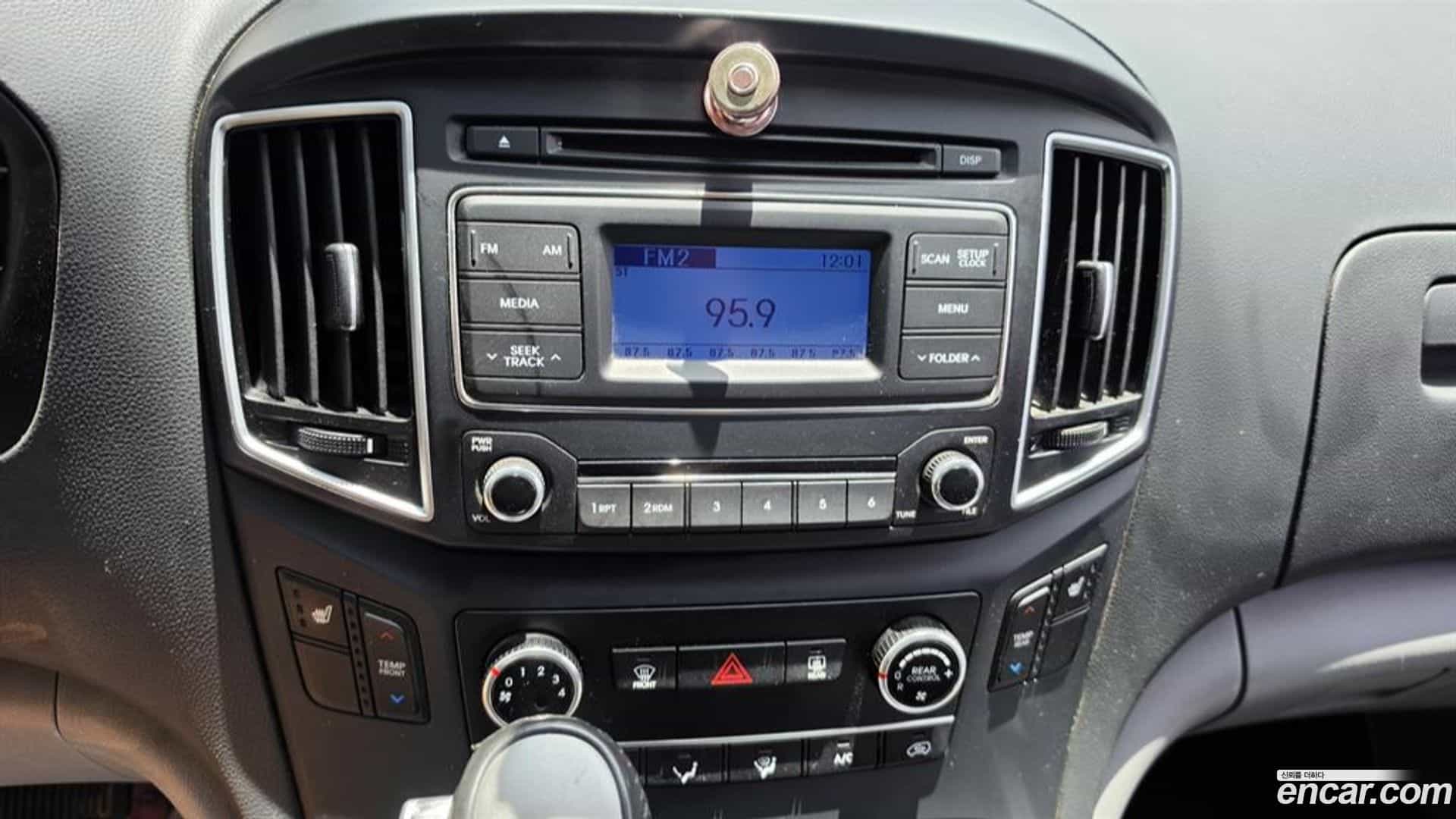 Starex Hyundai 2018.2-OPTION-018