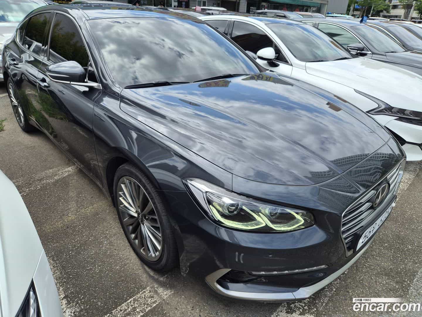 Grandeur Hyundai 2018.4-OUTER-001