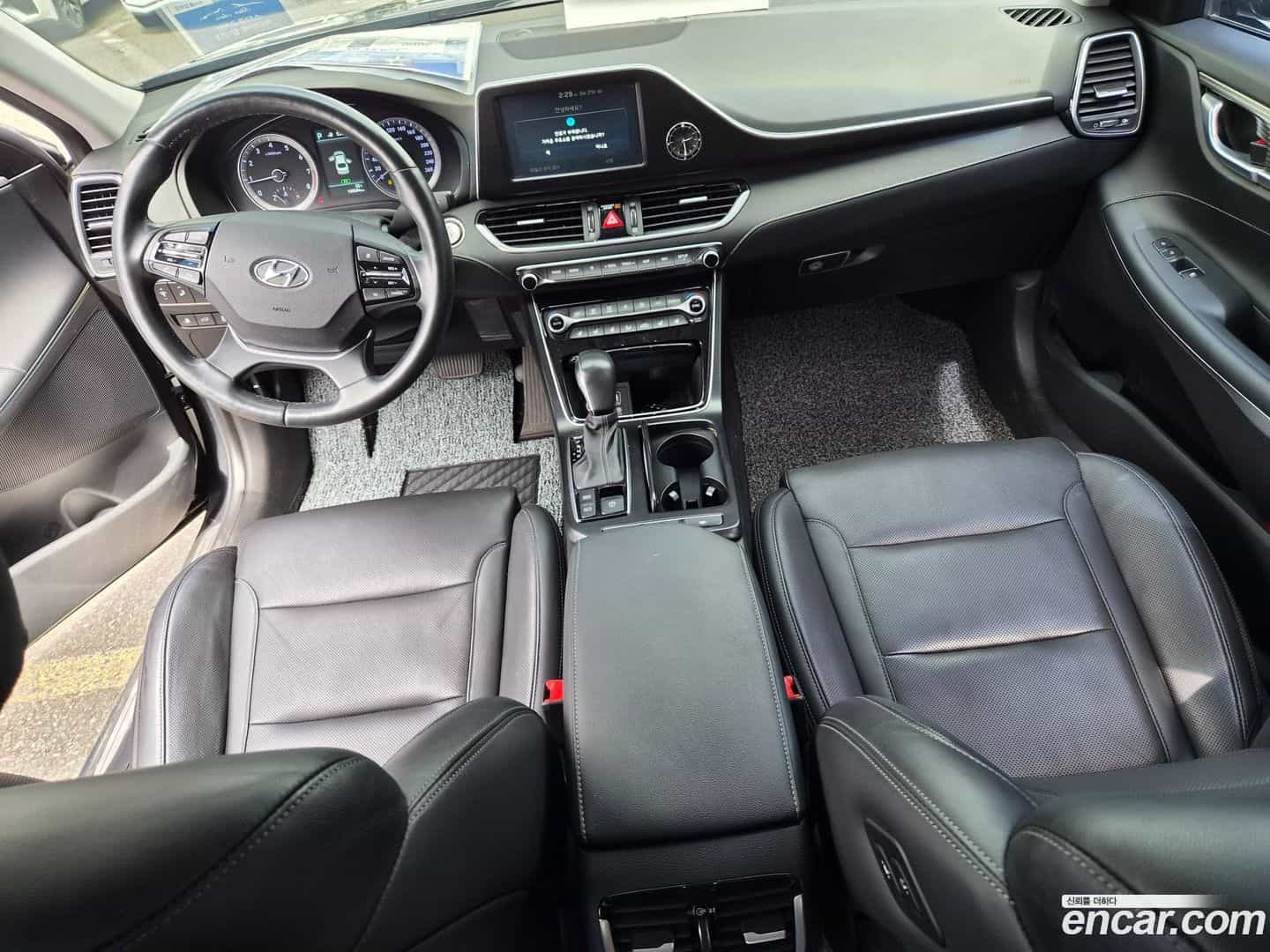 Grandeur Hyundai 2018.4-OUTER-005