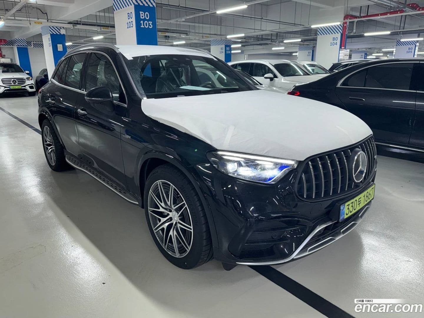 Main__Slider__Photo:GLC-Class Mercedes-Benz 2025.8-0