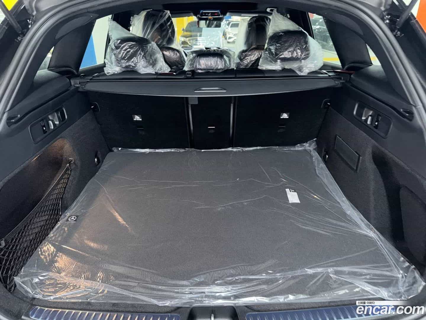 GLC-Class Mercedes-Benz 2025.8-OPTION-016