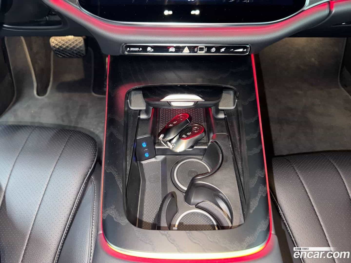 E-Class Mercedes-Benz 2025.7-INNER-010