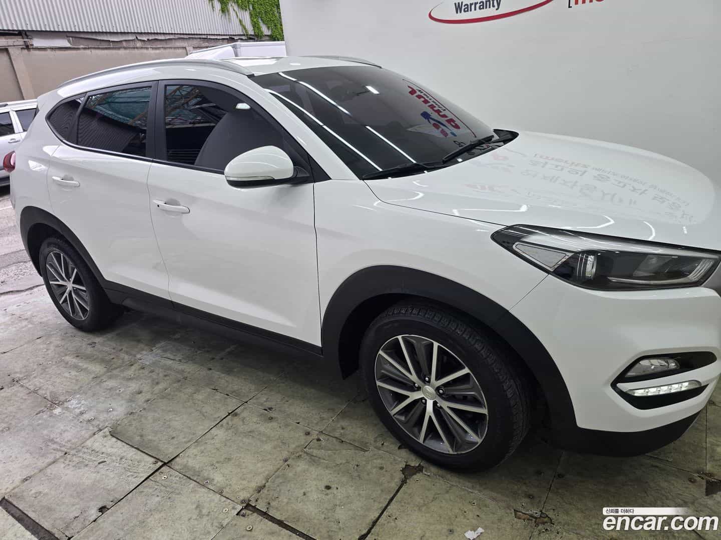 Tucson Hyundai 2016.5-OUTER-003