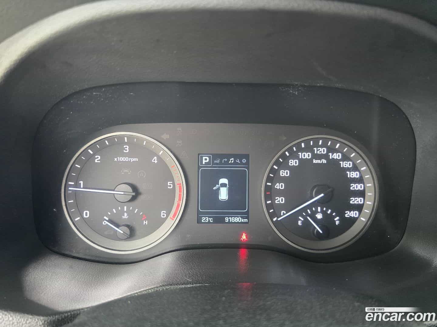 Tucson Hyundai 2016.5-INNER-007
