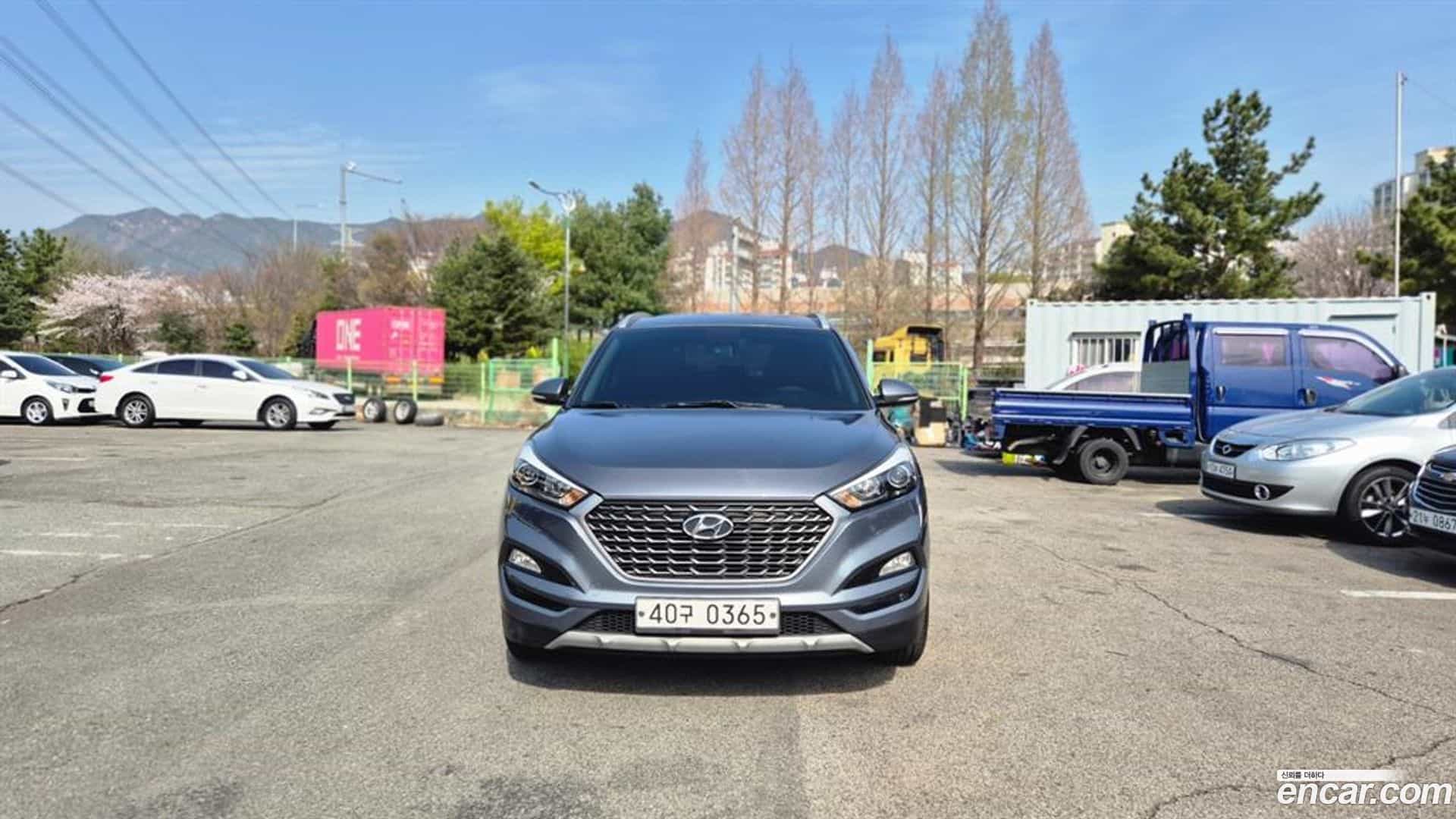 Tucson Hyundai 2016.11-OUTER-001