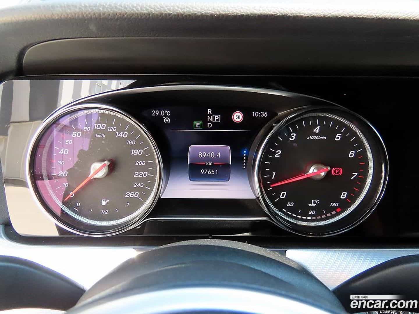E-Class Mercedes-Benz 2019.11-INNER-009