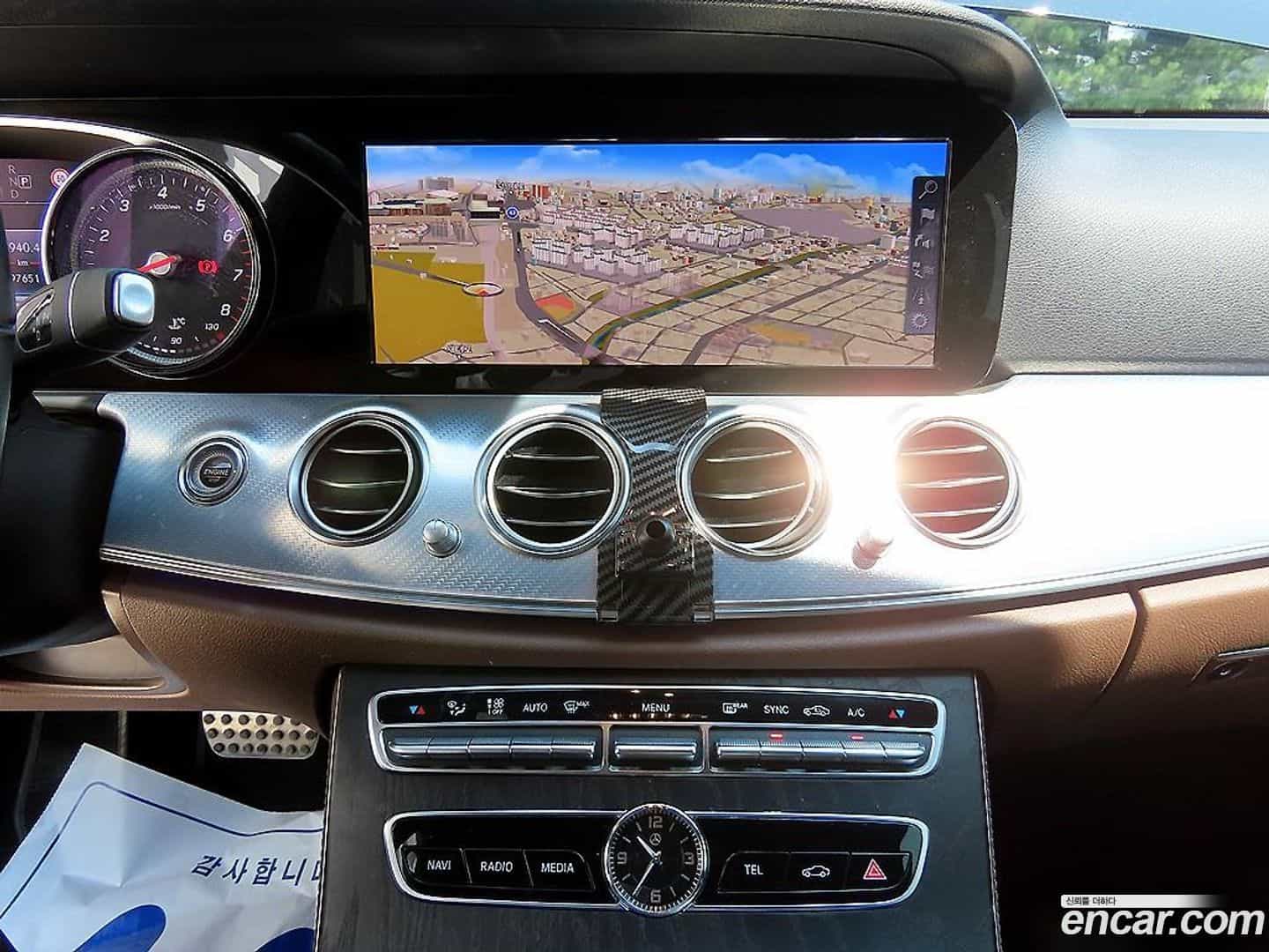 E-Class Mercedes-Benz 2019.11-OPTION-017