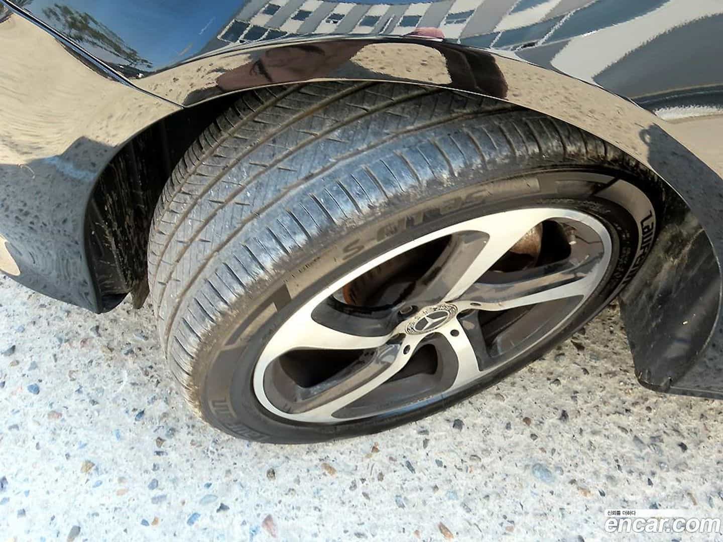 E-Class Mercedes-Benz 2019.11-OPTION-024